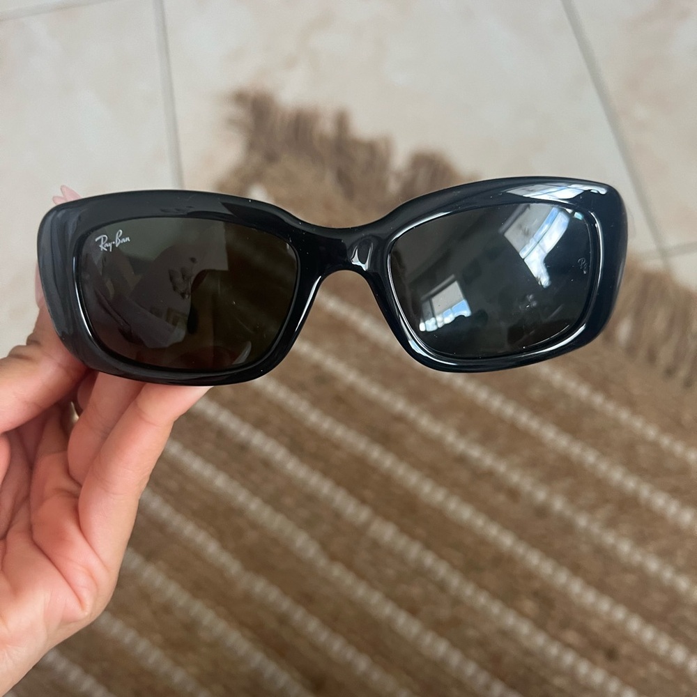 BRAND NEW Ray-Ban Sunglasses
